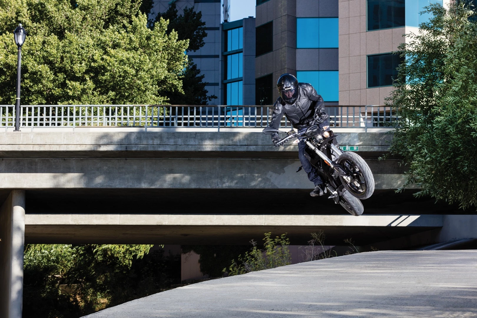 2017 Zero FXS: he looks like he's having fun