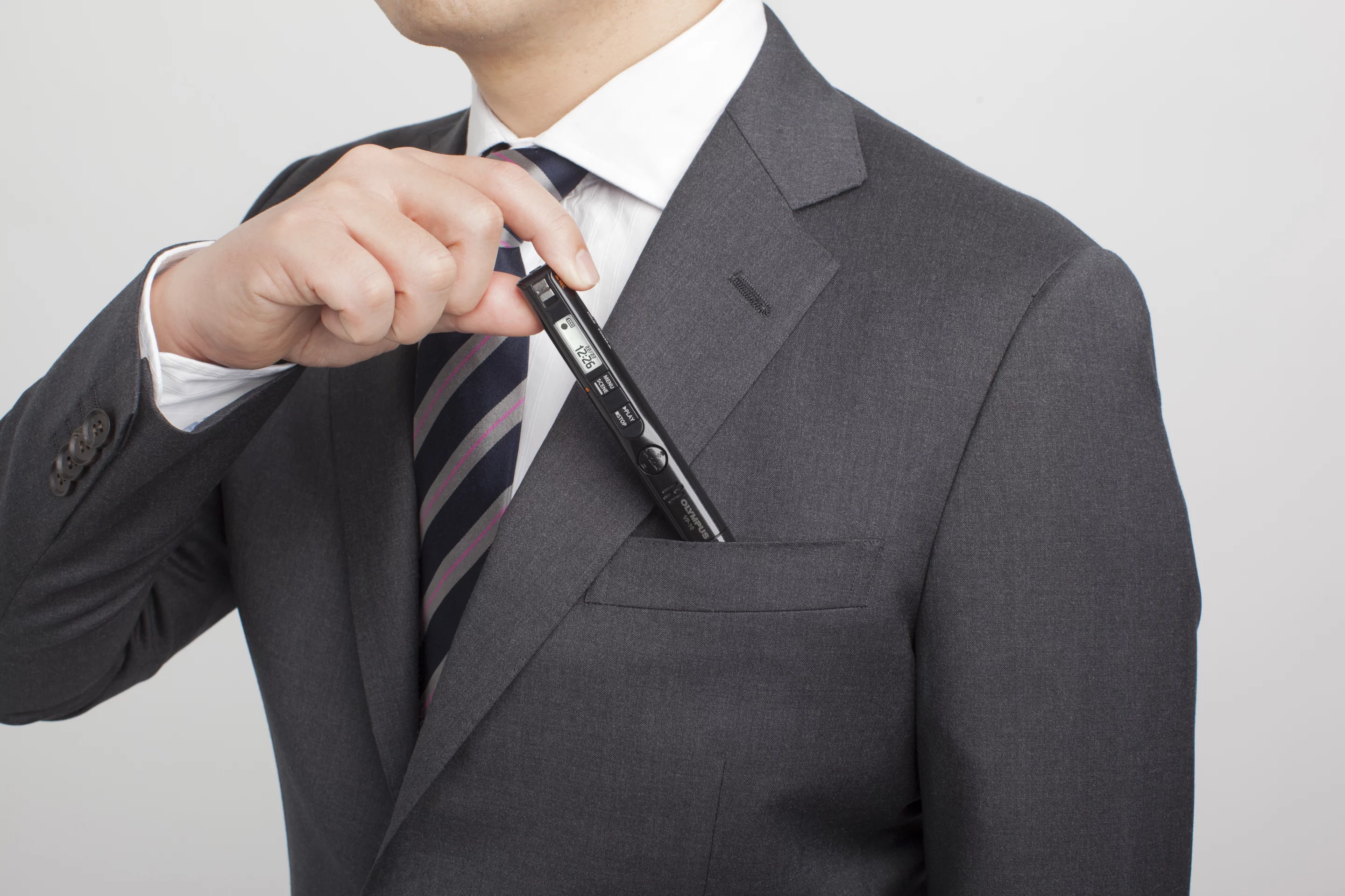 The Olympus VP-10 pocket recorder features a host of technologies to help ensure voices are captured with clarity