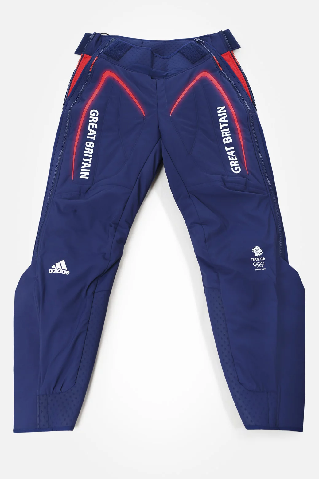 ADIPOWER warming garment pants from adidas retain muscle heat between warm up and race