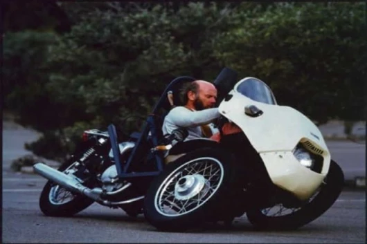 A motorcycle-based early variant of the TVA Gazelle tilting 4-wheeler concept