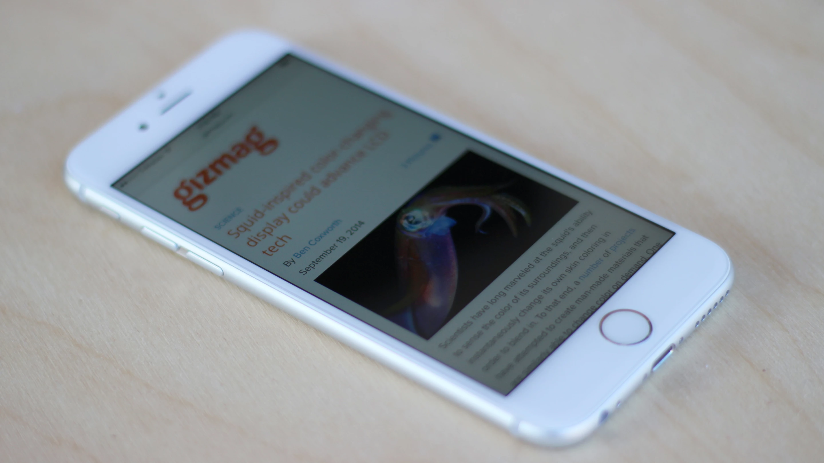 The iPhone 6 is available today (Photo: Will Shanklin/Gizmag.com)