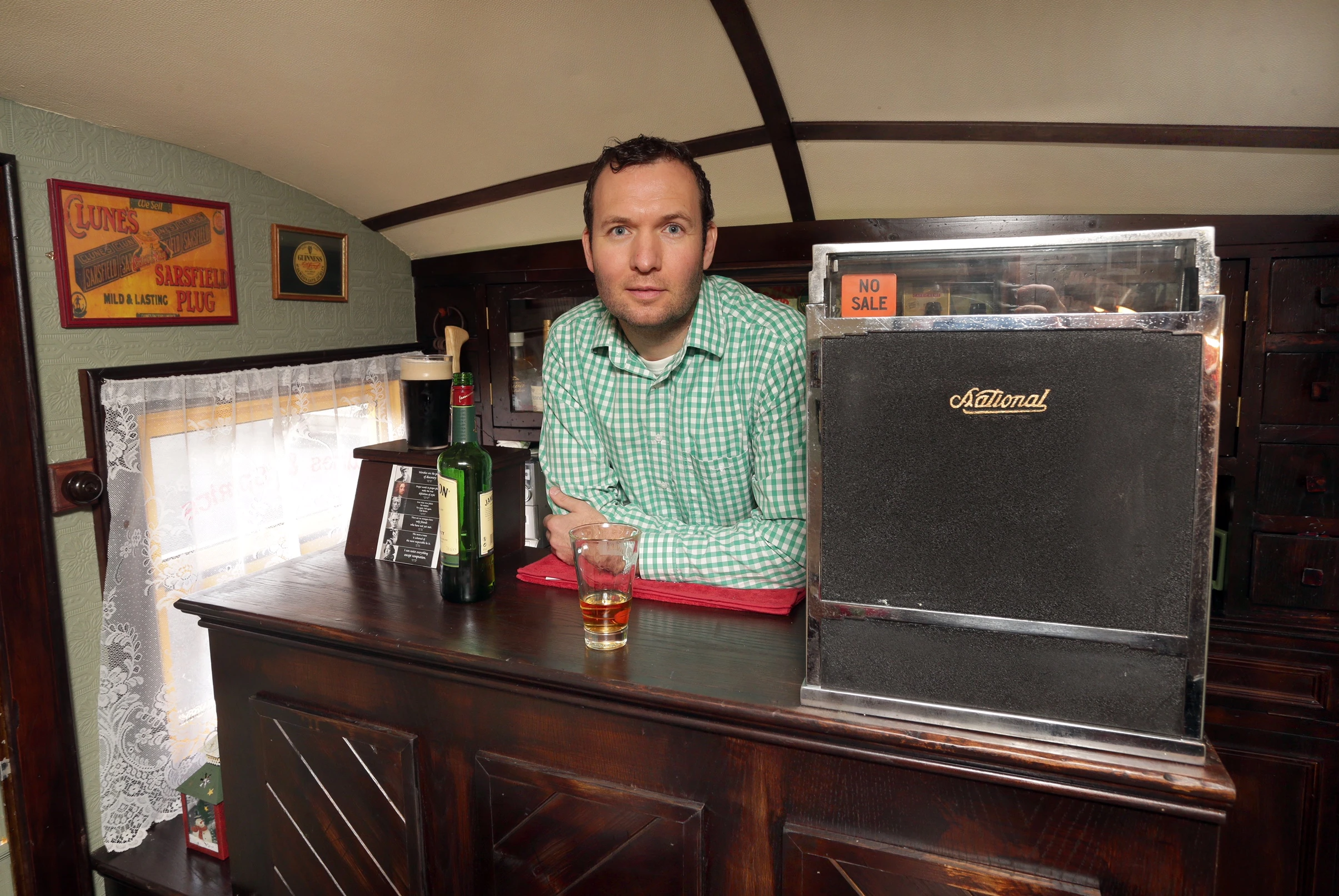 It draws its name from the Irish word síbín: meaning an illicit bar where alcohol is sold illegally
