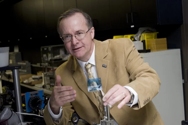 Grover Swartzlander, associate professor at RIT’s Chester F. Carlson Center for Imaging Science, is a co-investigator on a new type of space telescope with an aperture made of swarms of particles