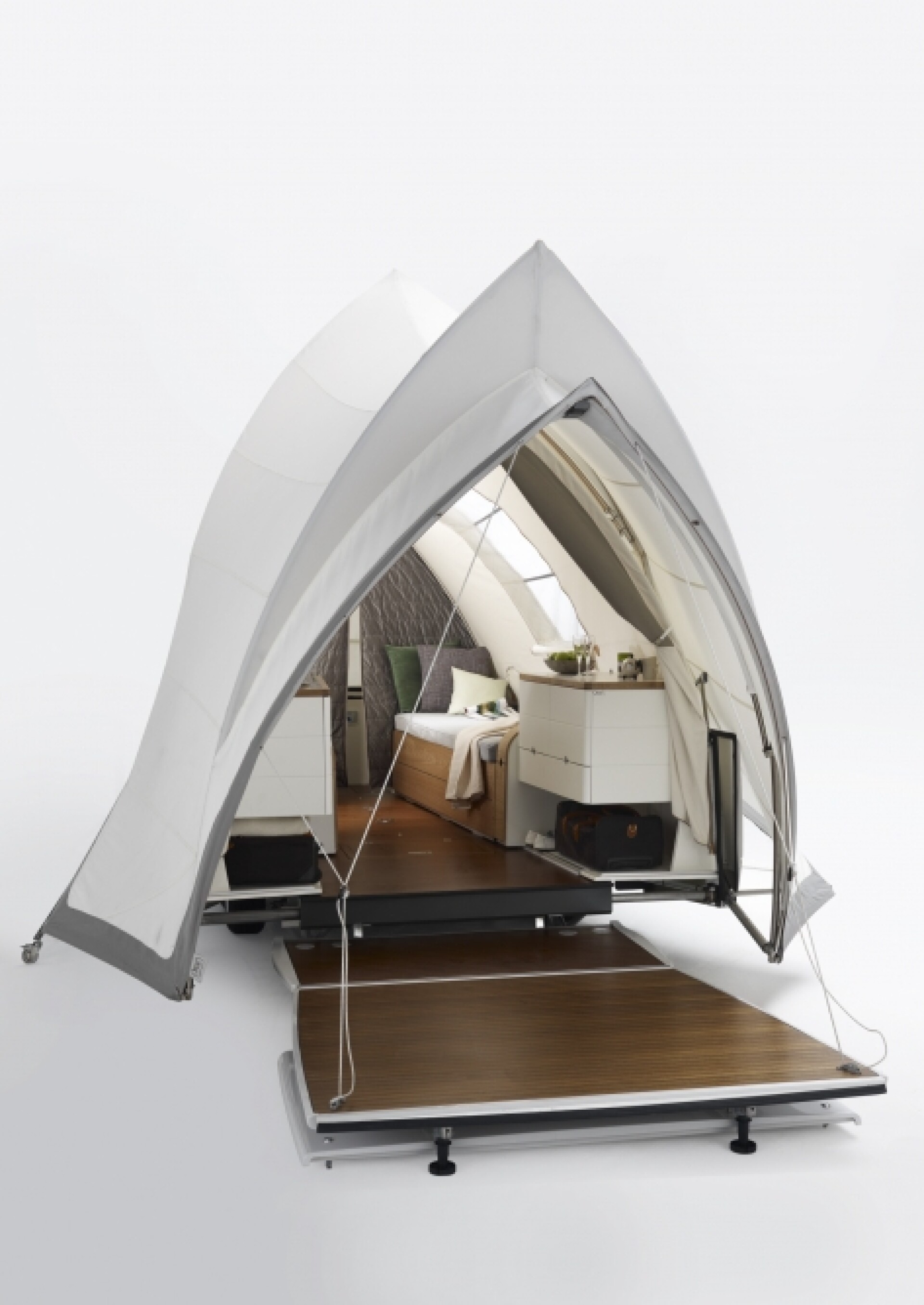 ‘Opera’ luxury camper trailer hits a high note
