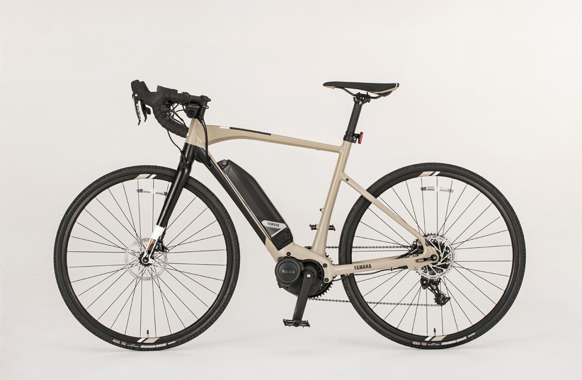 The 700x33c EXO Maxxis Speed Terraine tires come in just the one color option, the appropriately-named latte