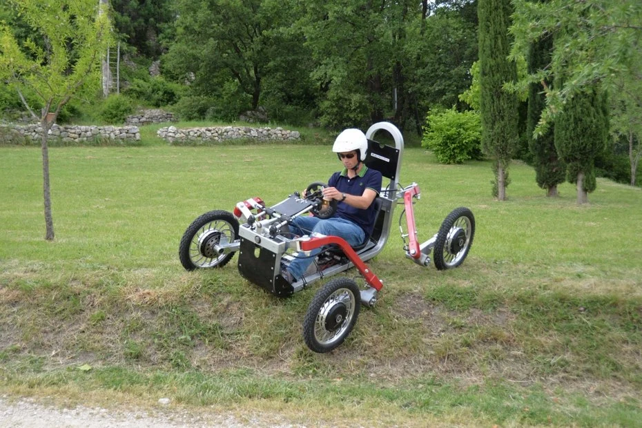 A product from France's Mecanroc, the Swincar is a very different style of off-road vehicle