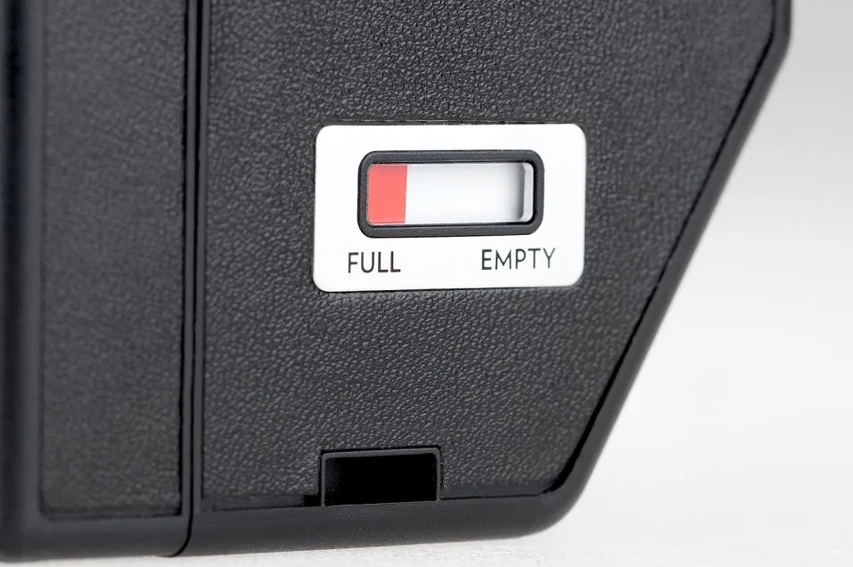 A meter on the LomoKino indicates how much film is left