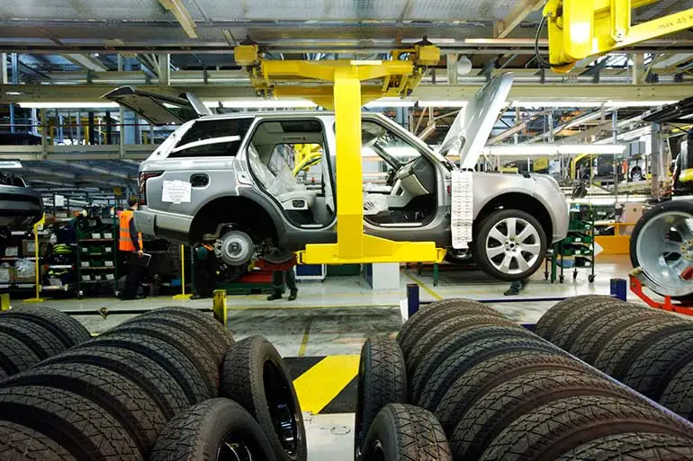2013 Range Rover aluminium shell under construction