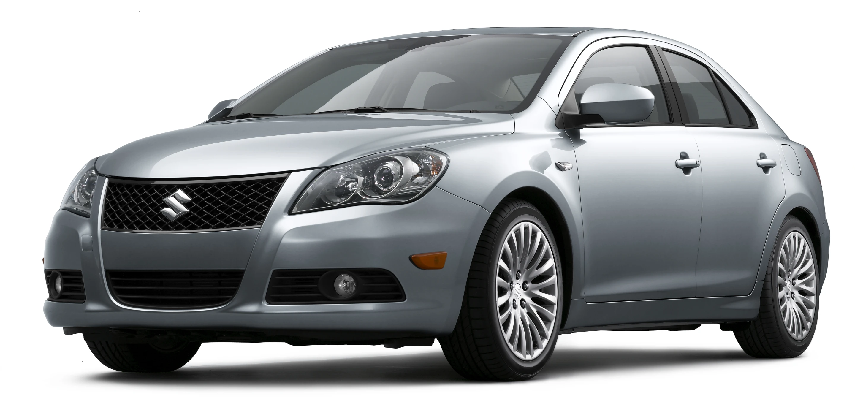 2013 Suzuki Kizashi is an IIHS Top Safety Pick+