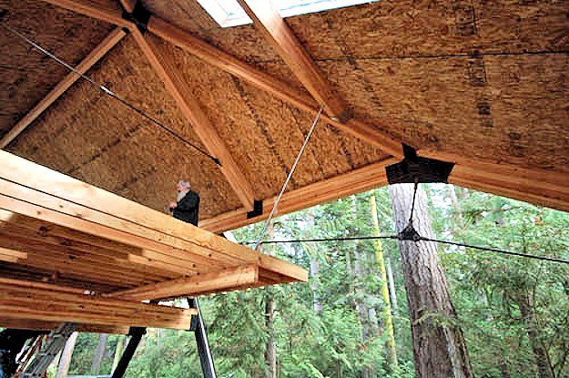 An interior of the roof during construction of Sneeoosh Cabin (Photo: Zeroplus Architects)
