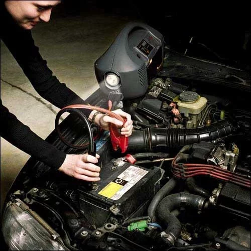 The Xantrex XPower Powerpack starts car