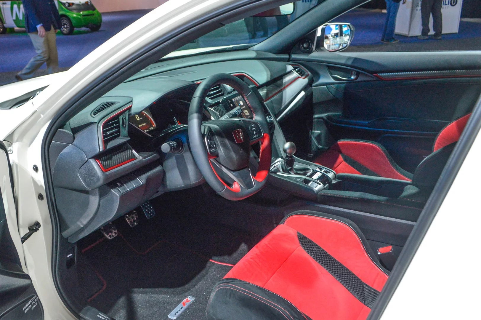 Inside the Honda Civic Type R