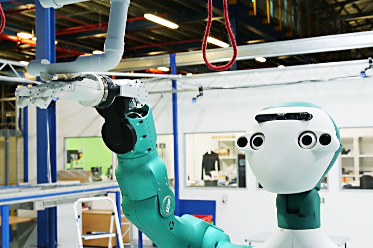 Online supermarket presents first prototype of robot maintenance assistant