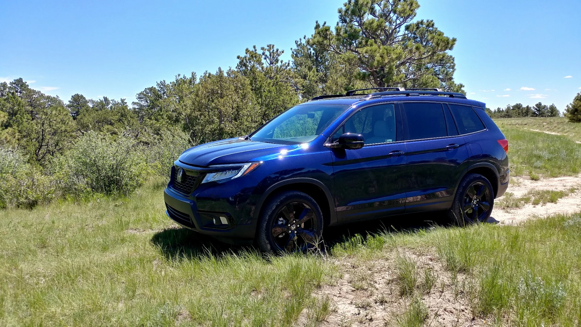 In essence, the 2019 Passport does get most of its looks and gear from the Pilot: using the same engine, same design motif, and similar interior layout