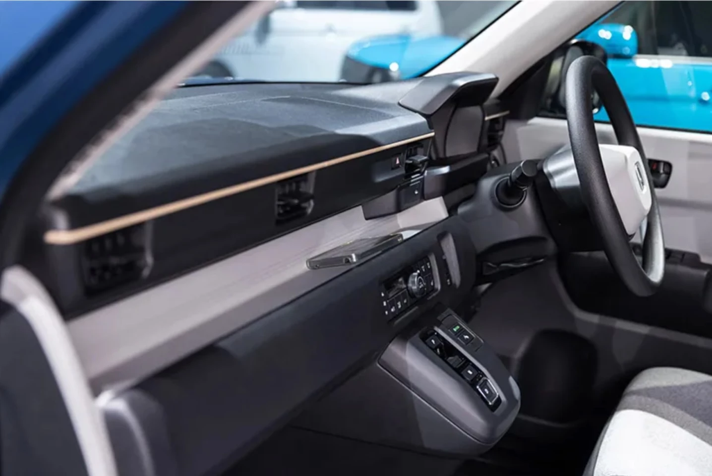 The N-One e: is available as a basic model without a navigation touchscreen as well as a more premium version with 9-inch touchscreen and aluminum wheels