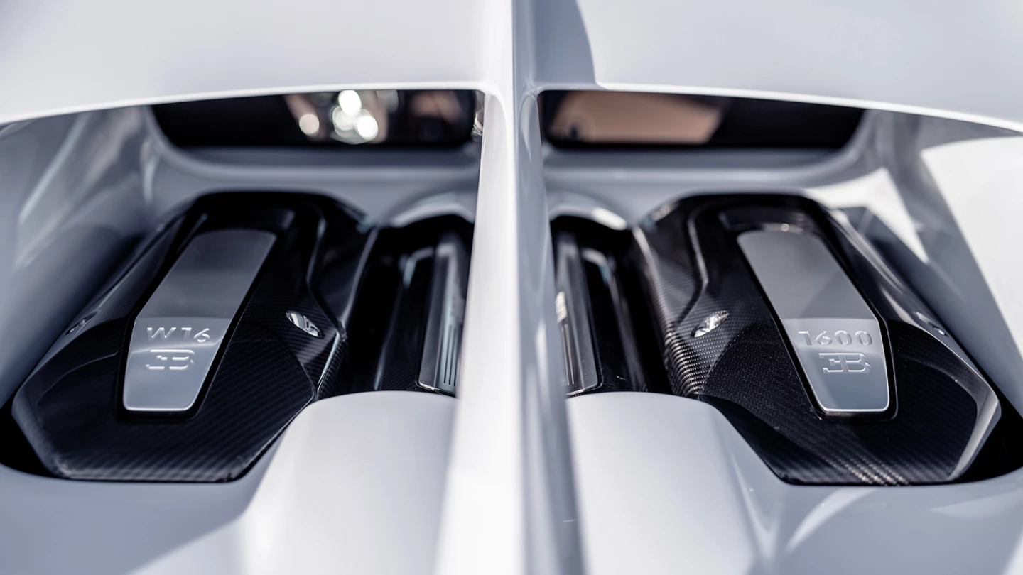 Bugatti pulls an extra 99 hp out of its quad-turbo W-16 for a total of 1,578 hp