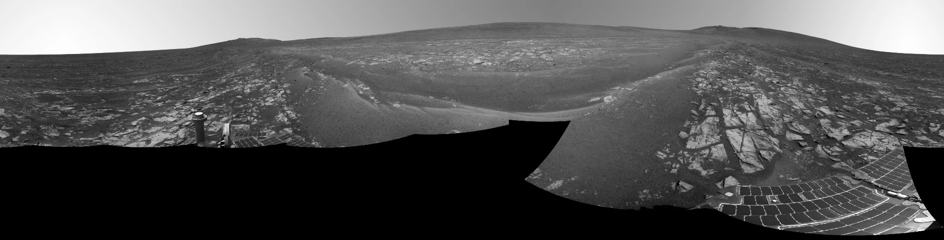 Endeavour Crater as seen by Opportunity on reaching its 25-mi milestone
