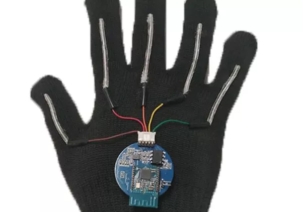 Lightweight, long-lasting stretchable polymer sensors capture users' hand motions and send them wirelessly to a phone app