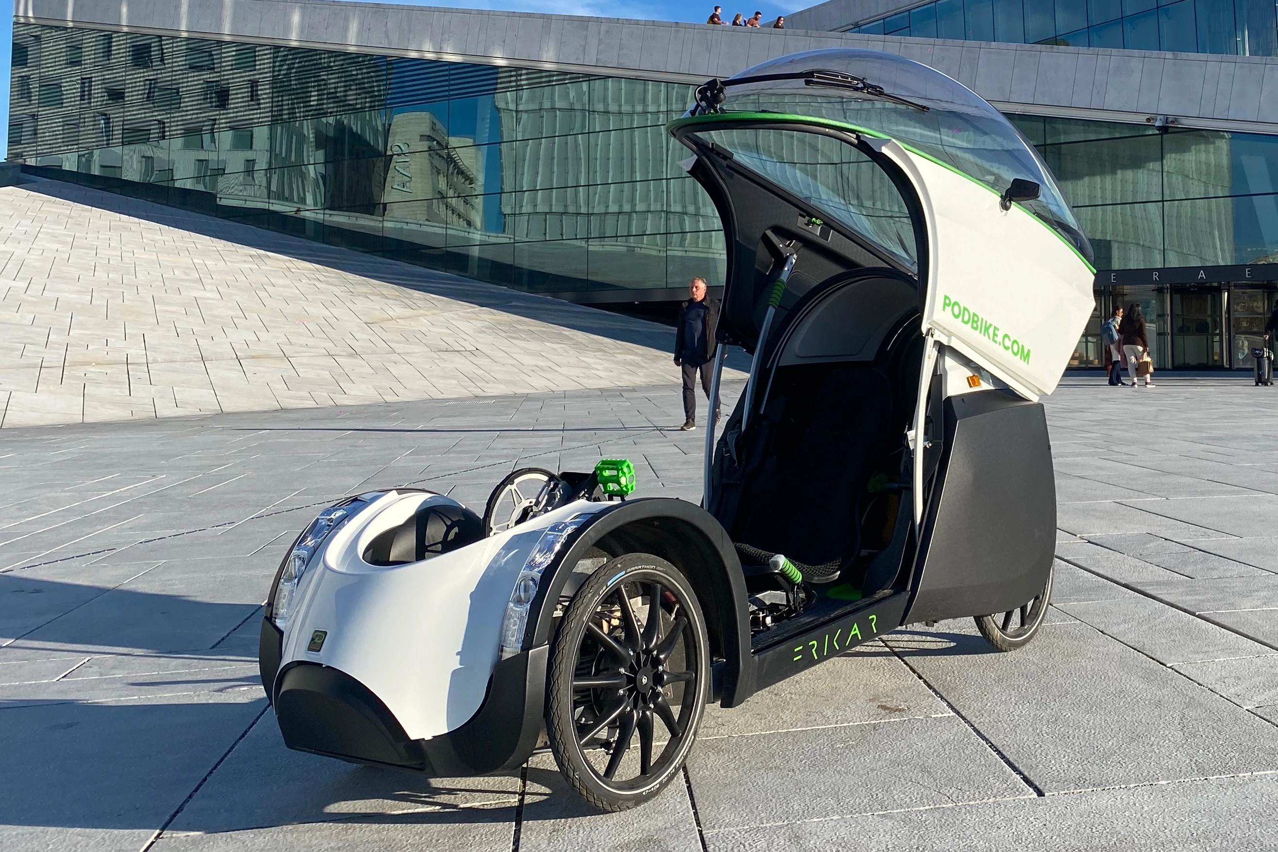 Next-generation models won't feature the Classic's distinctive bubble canopy, as we're told that each canopy costs €960 to manufacture