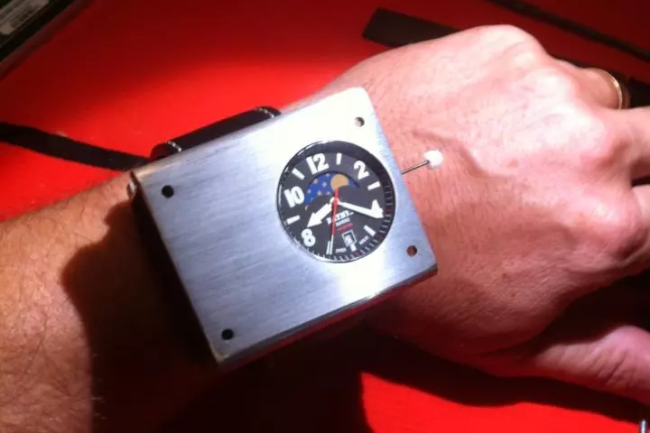 Bathys Hawaii's Cesium 133 atomic watch – a smaller model is on its way