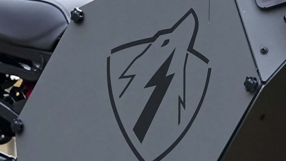 You're going to want this army-only-spec electric enduro