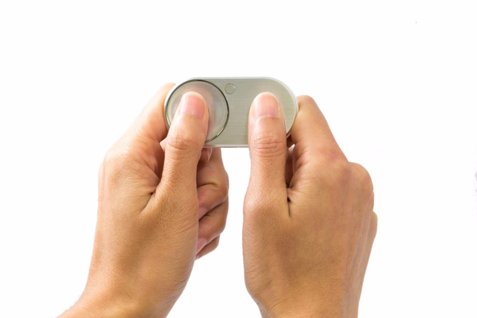 Mocaheart uses an optical sensor and an electrode