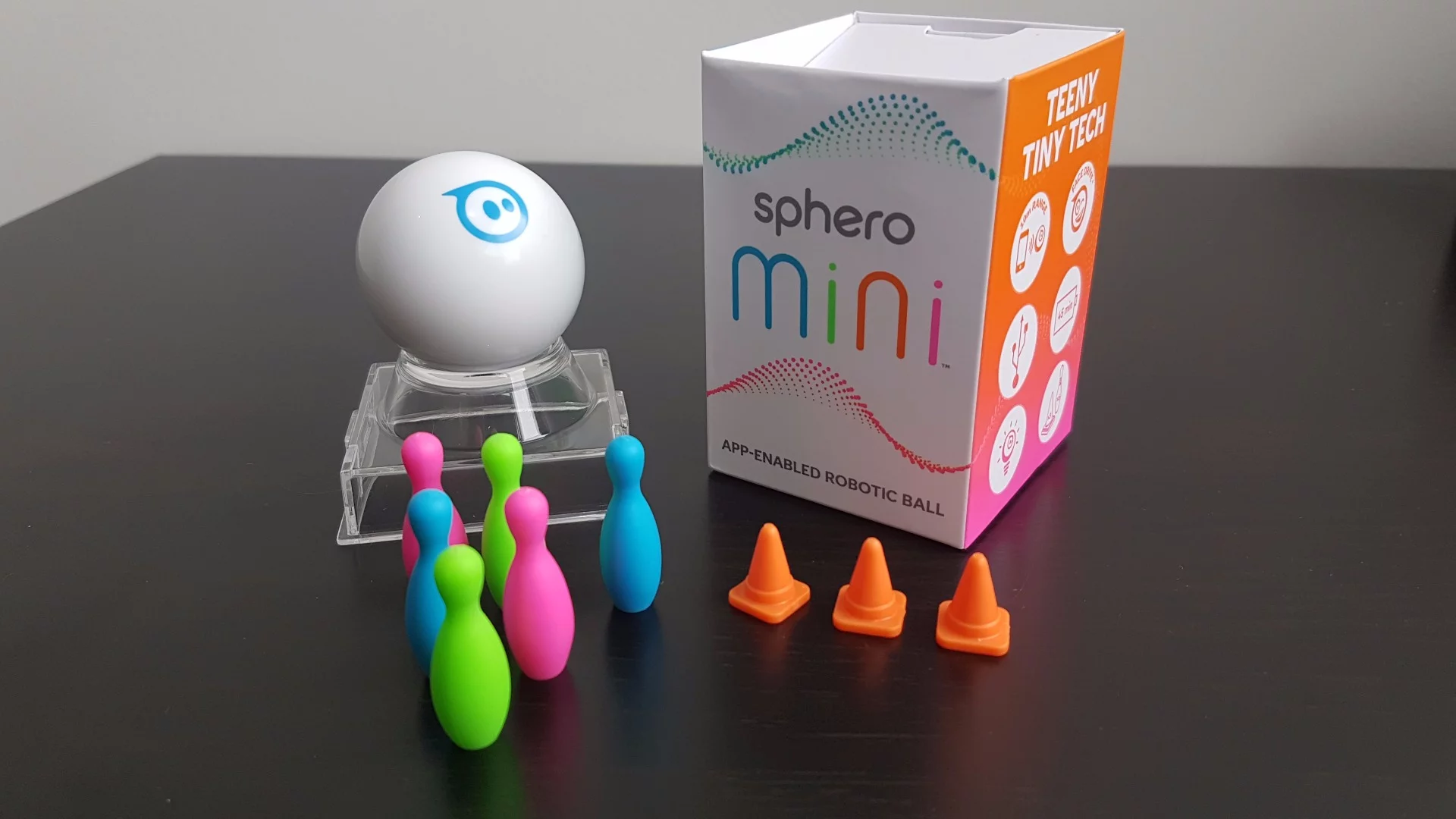 New Atlas went hands-on with Sphero's latest robotic ball, the Sphero Mini