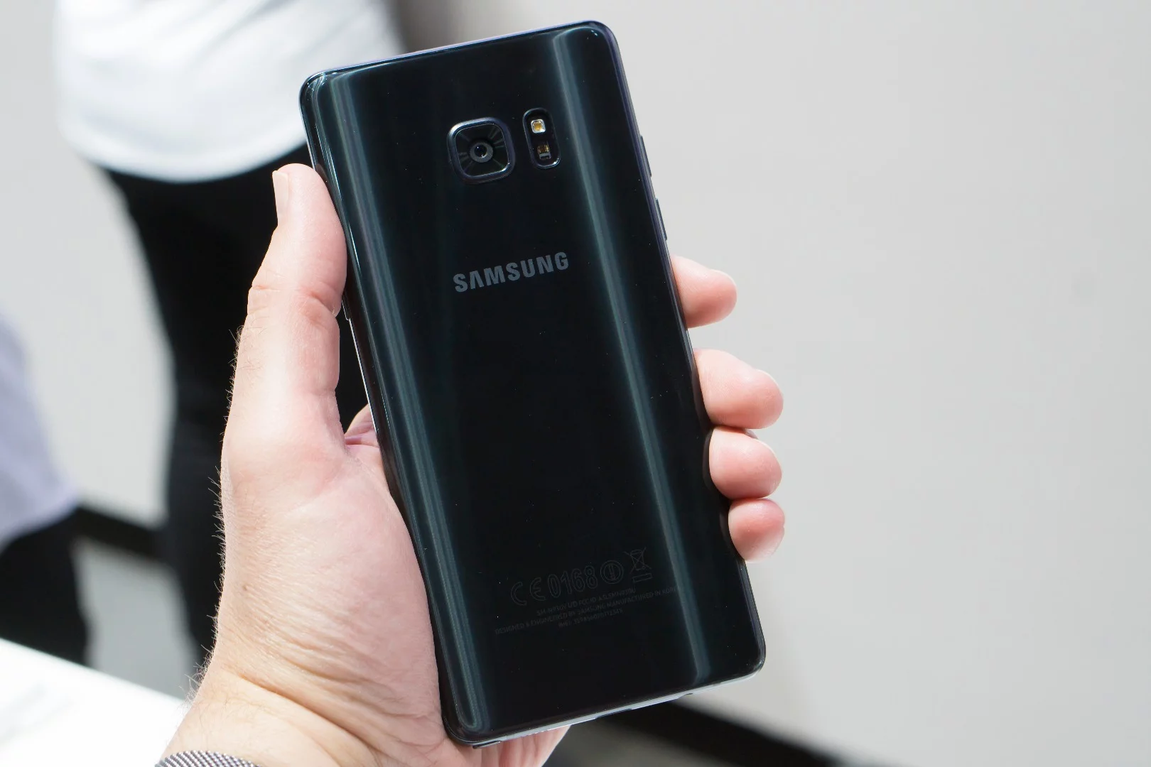 The striking black Note 7