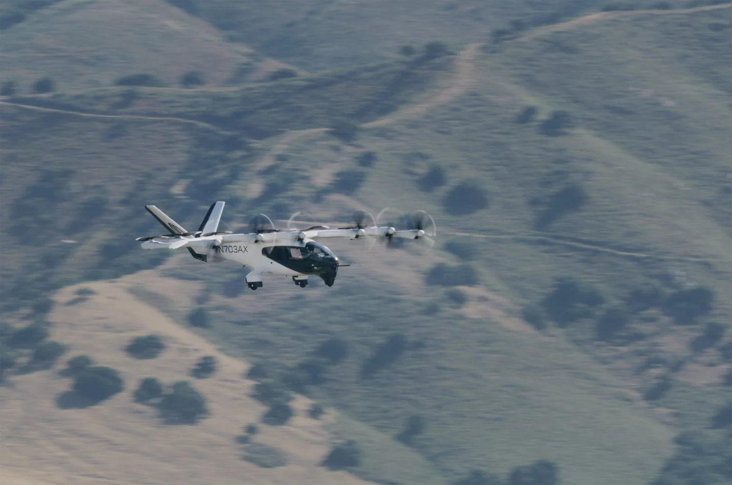 The piloted Midnight aircraft achieved a top speed of 125 mph during recent flight testing