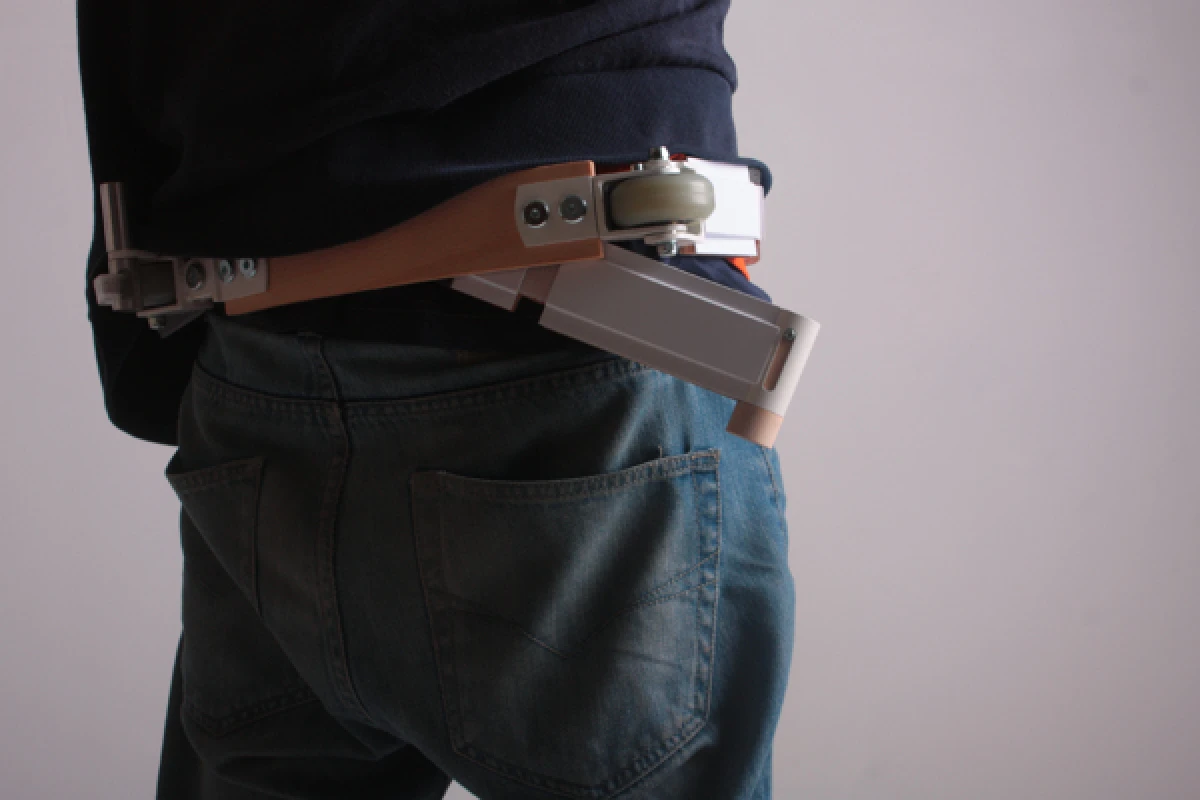 The Belt Scooter is, as the name suggests, a scooter worn around the waist like a belt