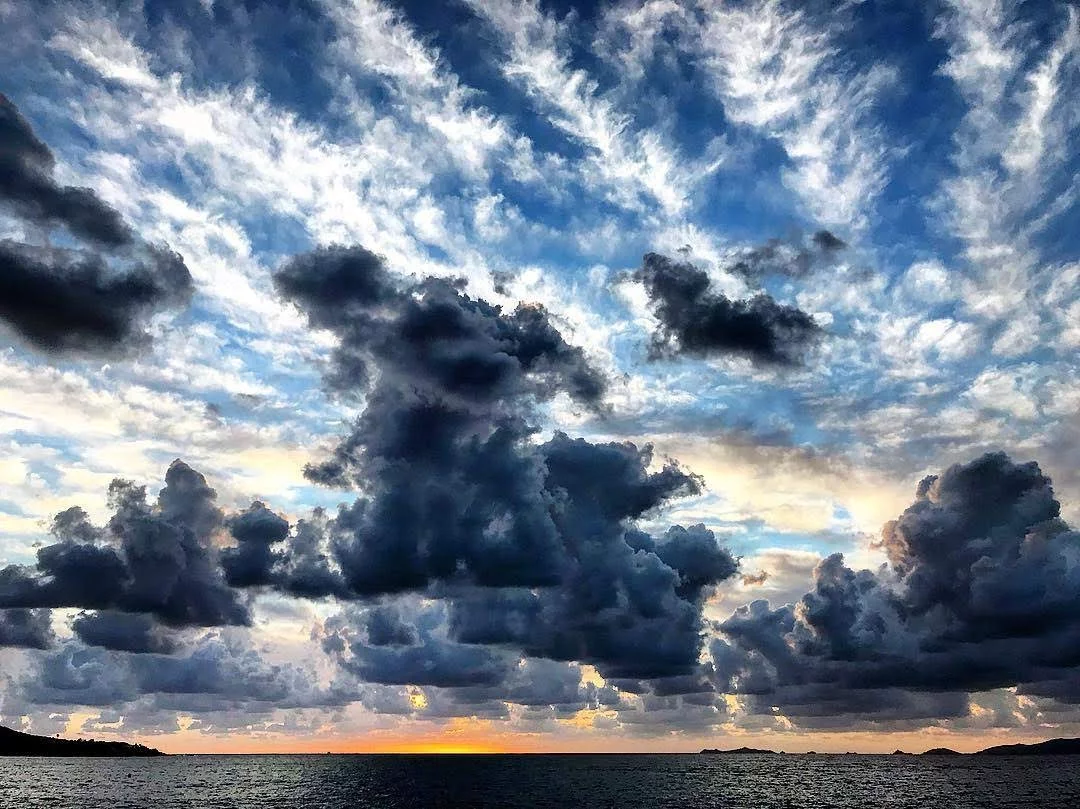 Shortlisted in the #NoFilter category is this shot from @cballereaulille