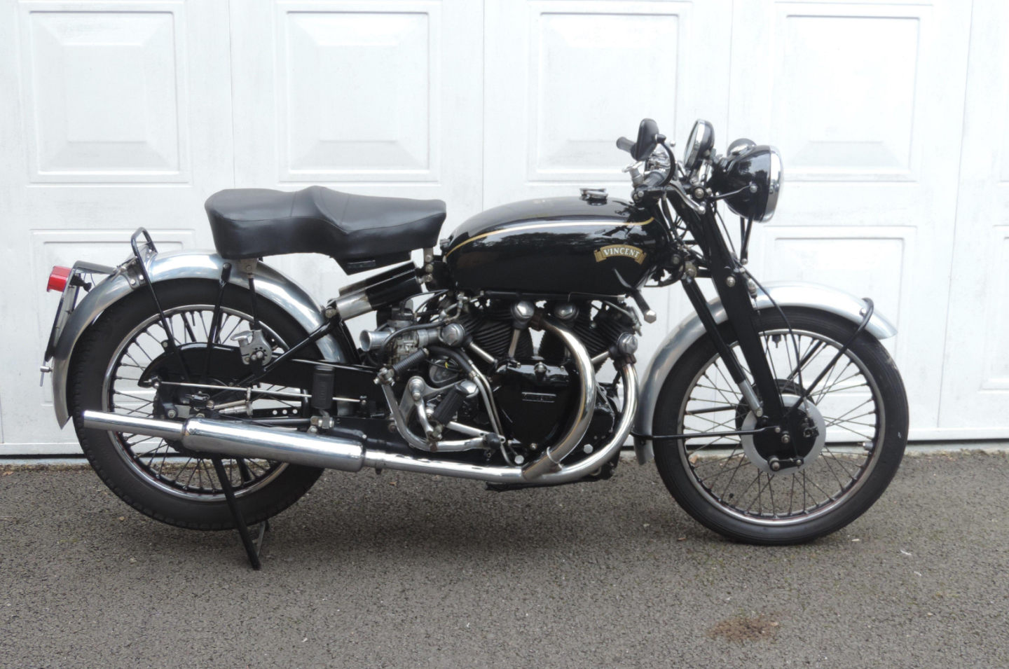 Right in the zone for a Black Shadow in terms of recent sales (see article), this 1951 Vincent 998cc Black Shadow fetched £55,200 ($85,226) as lot 194 at Bonhams Autumn Stafford Sale, which was held on 18 October, 2015. Estimate: £50,000 - 60,000 ($75,000 - $90,000)