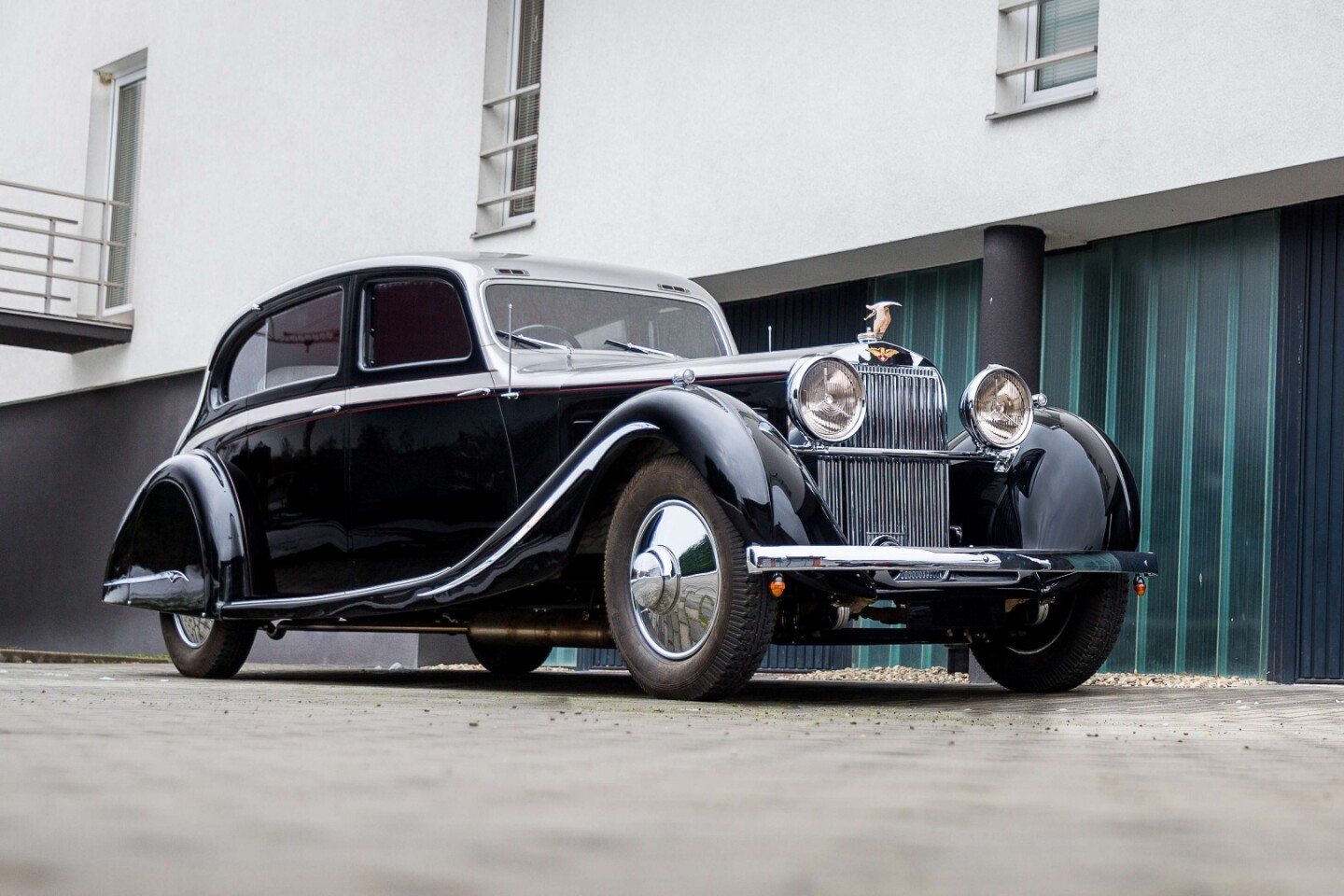 $788,670 (€643,680) | 1937 Hispano-Suiza J12 Gurney Nutting | Artcurial | Lot 28 | Auction Description | Estimate: €600,000 to €900,000