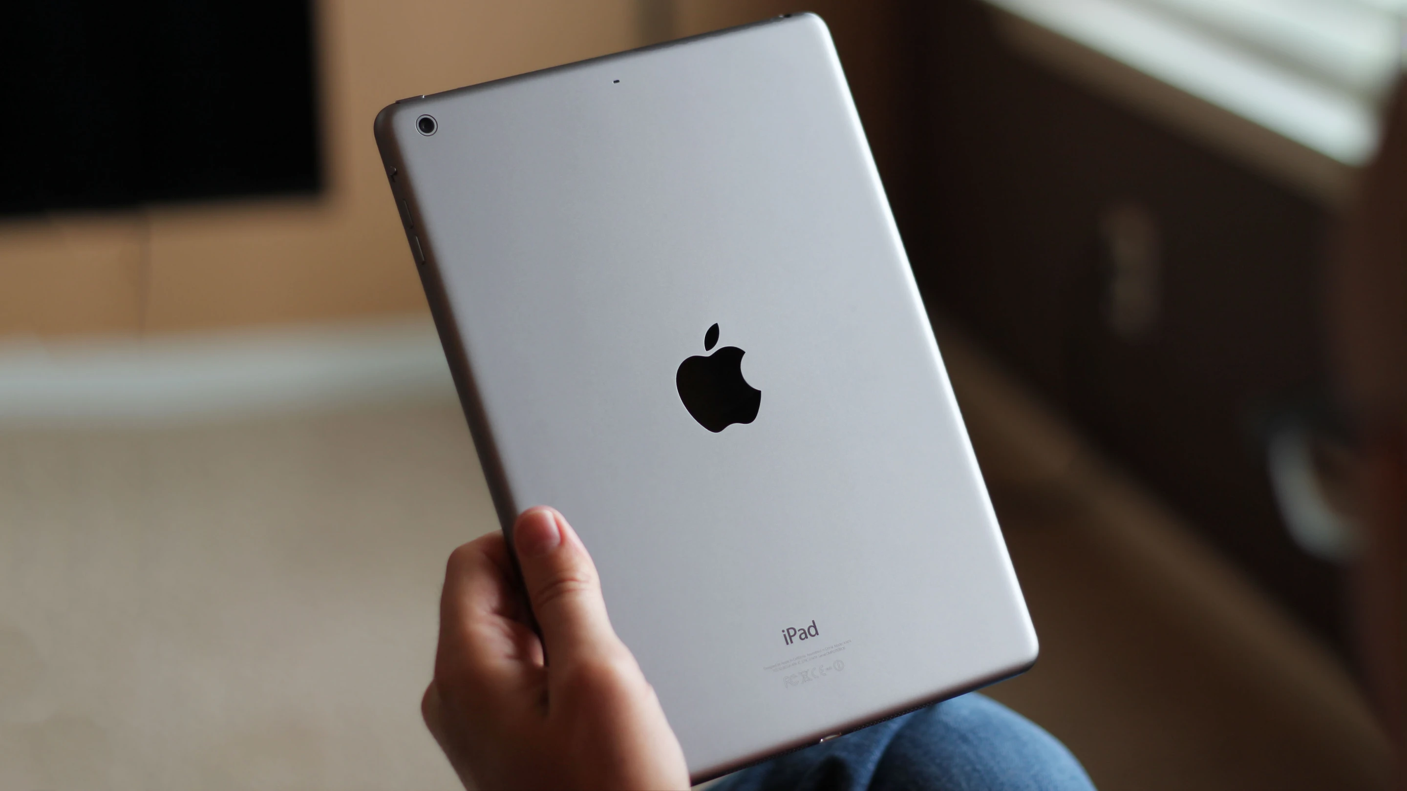 The iPad Air has an aluminum unibody finish