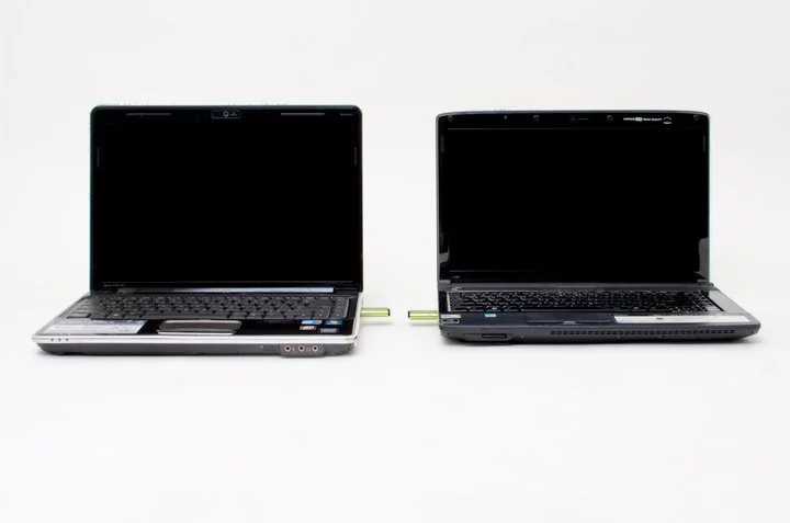 Using two flash drive-like USB sticks, iTwin allows two remote computers to access one another's complete hard drives via a secure internet connection