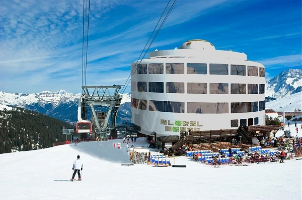 One of the proposed Skylifter-delivered prefab buildings
