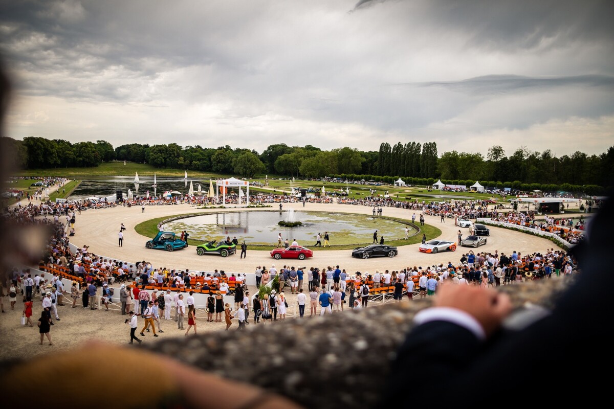 The stars of the 2019 Chantilly Arts & Elegance Richard Mille, from left to right: the DS X E-Tense; the I.D. Buggy by Volkswagen; the Aston Martin DB4 GT Zagato Continuation; the Bugatti "Voiture Noire"; the BMW Vision M Next; the McLaren Speedtail; the Renault EZ-Ultimo; and the Lexus Concept LC Cabriolet