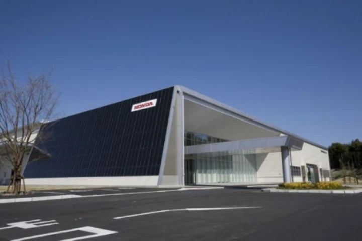 Honda opens new solar cell plant