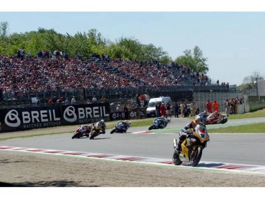 Early in race one and Troy Corser has slipped away from the pack