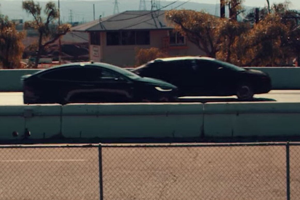 Video Faraday Futures Electric Streetcar Outdrags Tesla P100d