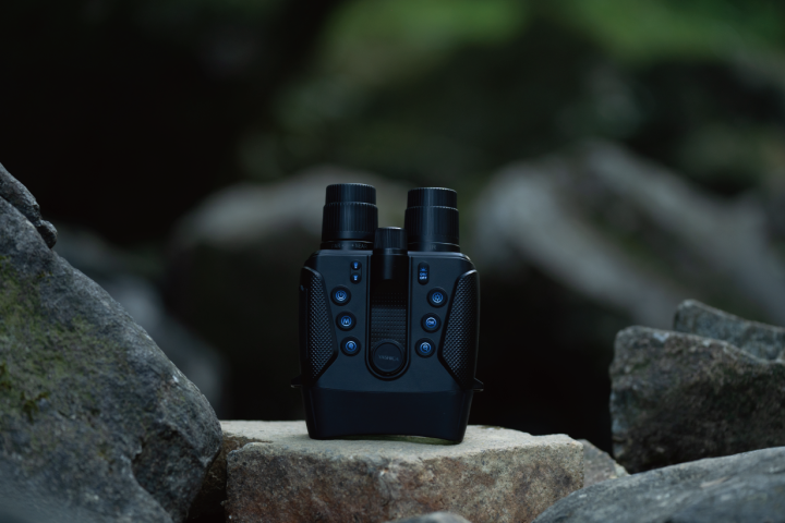 The Yashica Vision night-vision binoculars help after-dark explorers to see the otherwise unseen