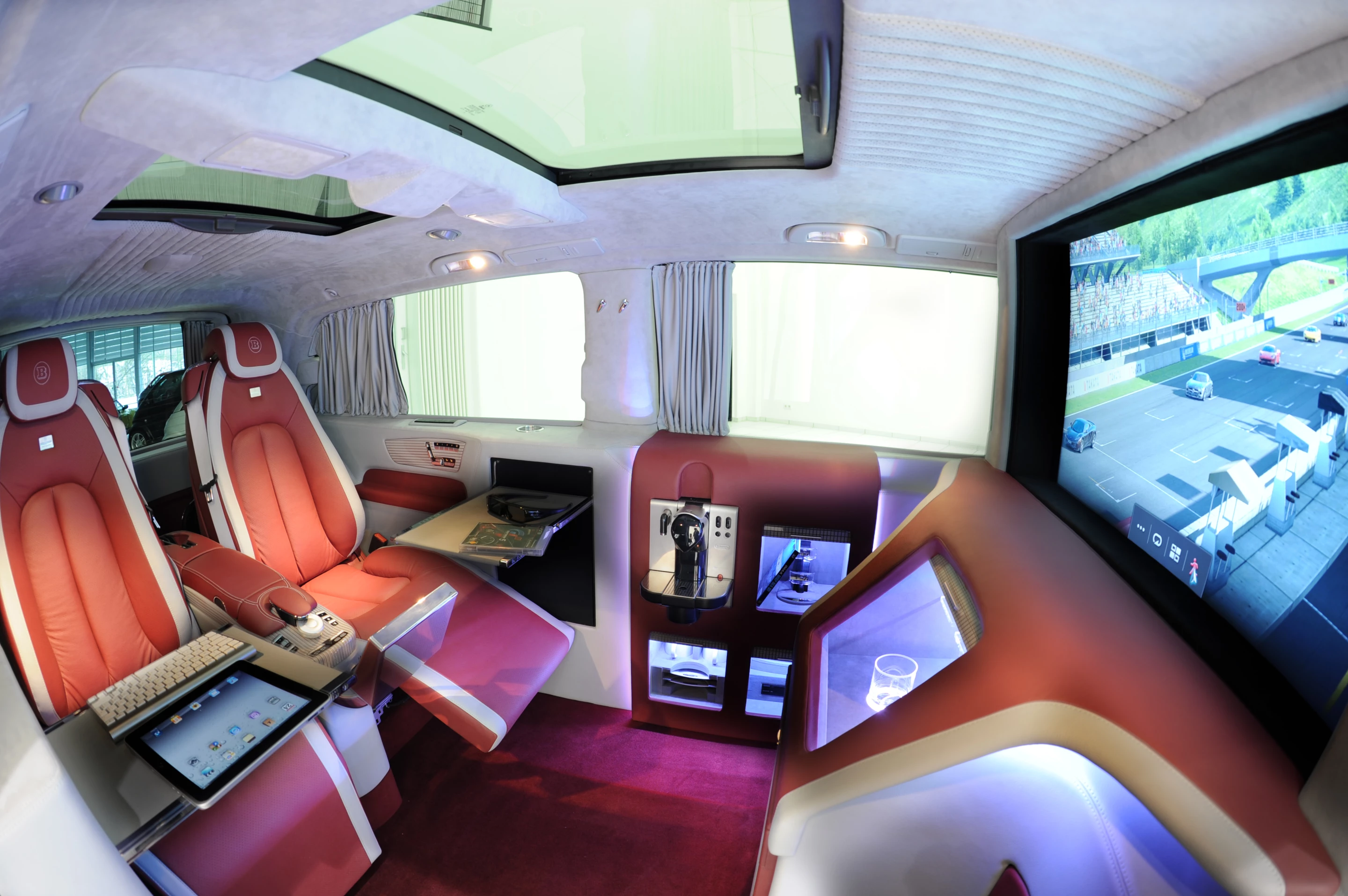 The BRABUS iBusiness 3D is based on the Viano - it is described as a 3D Multimedia Lounge on Wheels