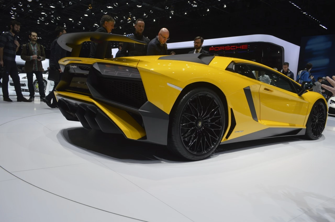 It goes 0 to 100 km/h (62 mph) acceleration time of just 2.8 seconds (Photo: C.C. Weiss/Gizmag)
