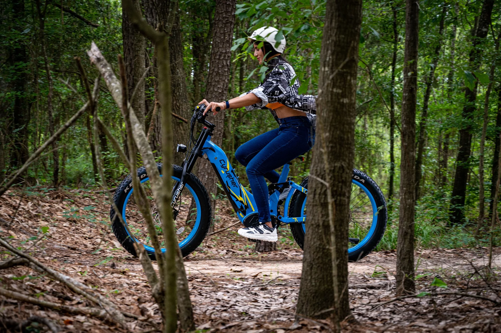 The Bafang hub motor peaks at 1,500 watts for pedal-assist over five levels to 28 mph, plus throttle when you need it