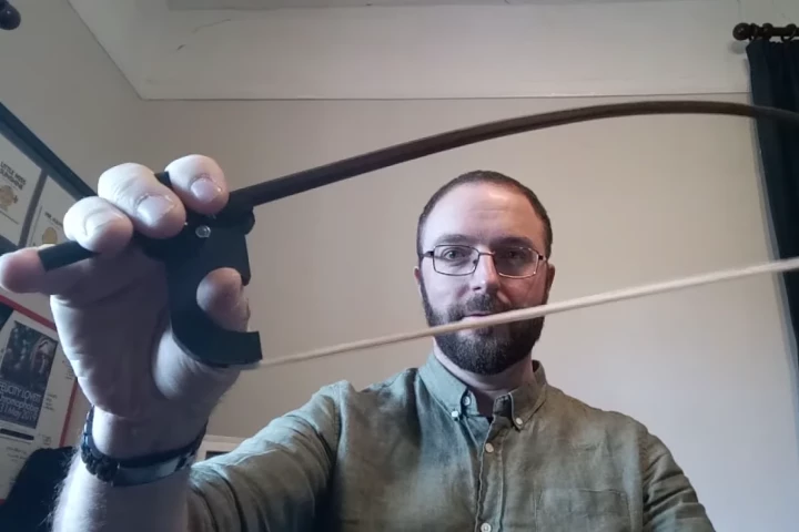 The Polycorde (many strings) Bow allows you to flip between sounding like a single violin or a quartet