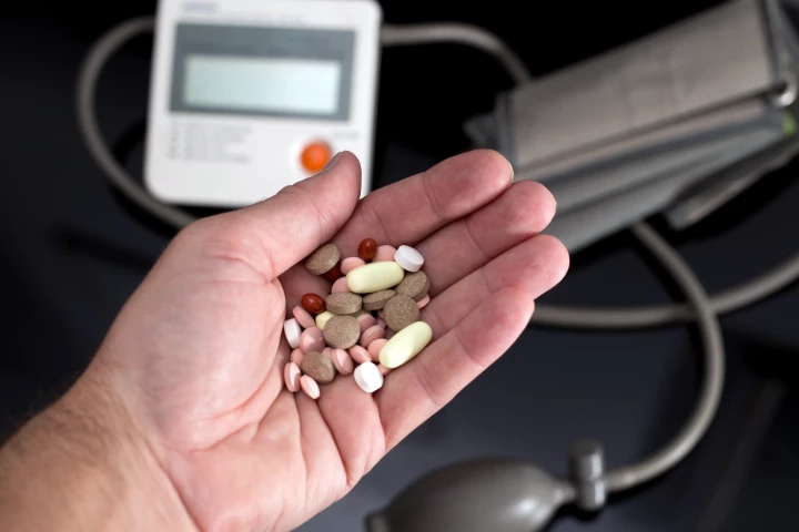 A new online calculator takes the guesswork out of treating high blood pressure with medication