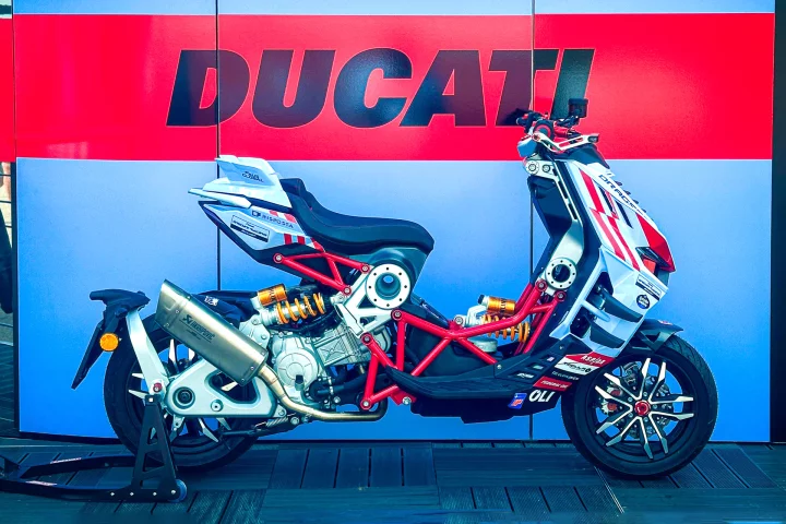 The Italian Grand Prix at Mugello (2 June 2024) marked the first showing of a highly desirable new model forged from a collaboration between Gresini Ducati Racing and Italjet.