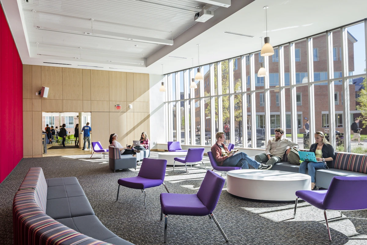 The Commonwealth Honors College in the University of Massachusetts was designed by William Rawn Associates, Architects. It comprises a mix of unit types that provides 1,500 beds in seven new buildings