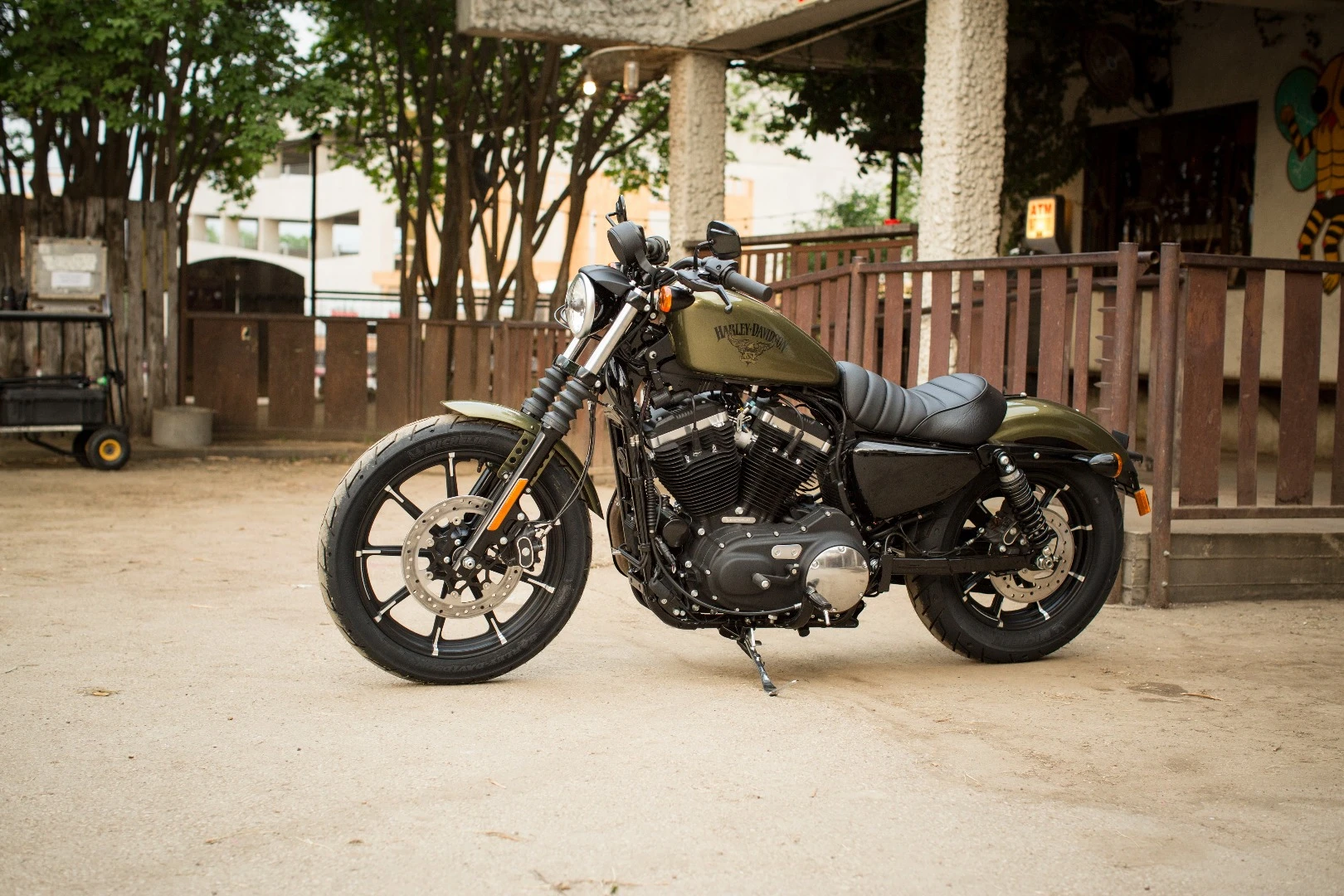 2016 Harley-Davidson Iron 883