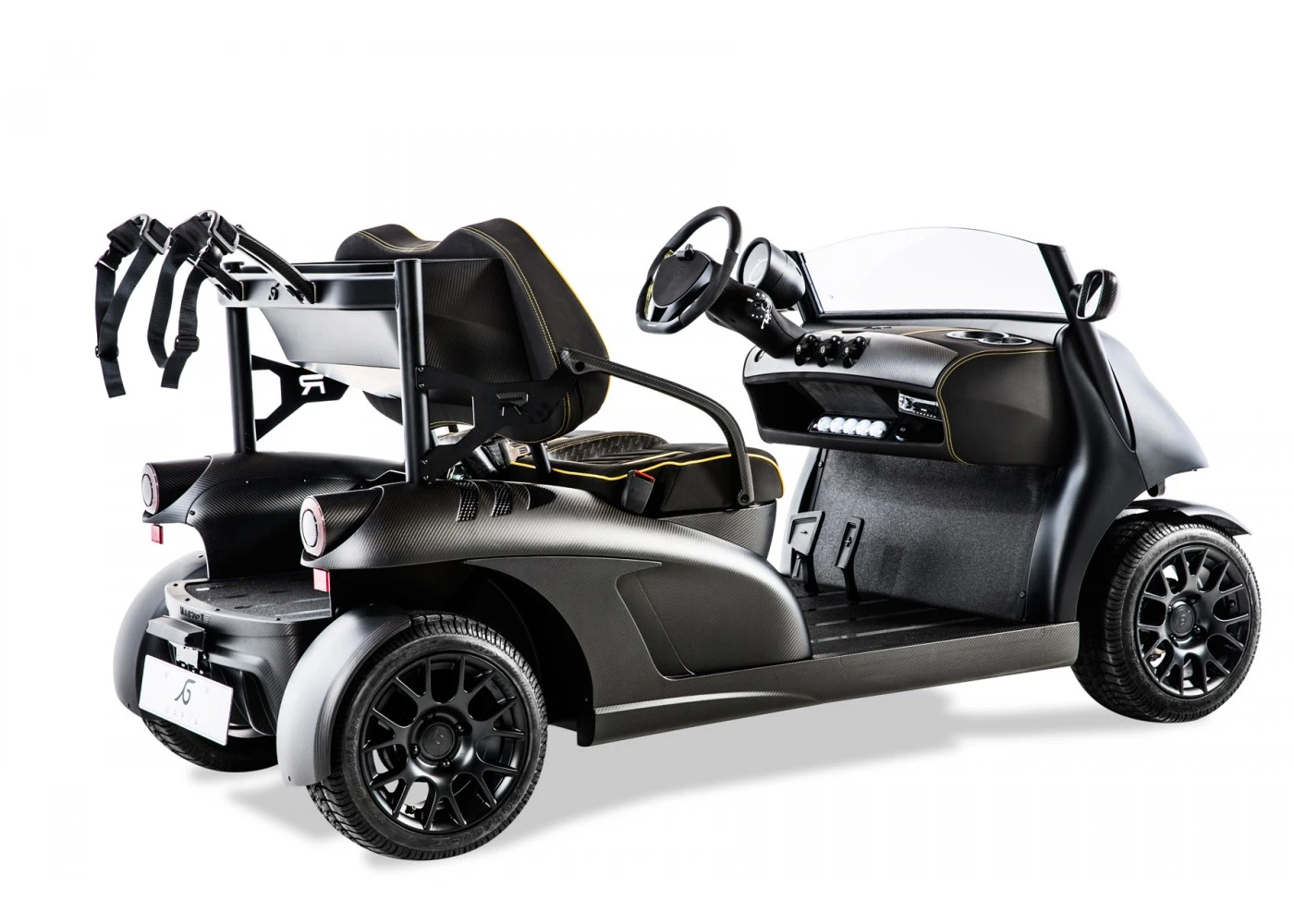 A lithium battery-powered motor lends a top speed of up to 60 km/h (37 mph)